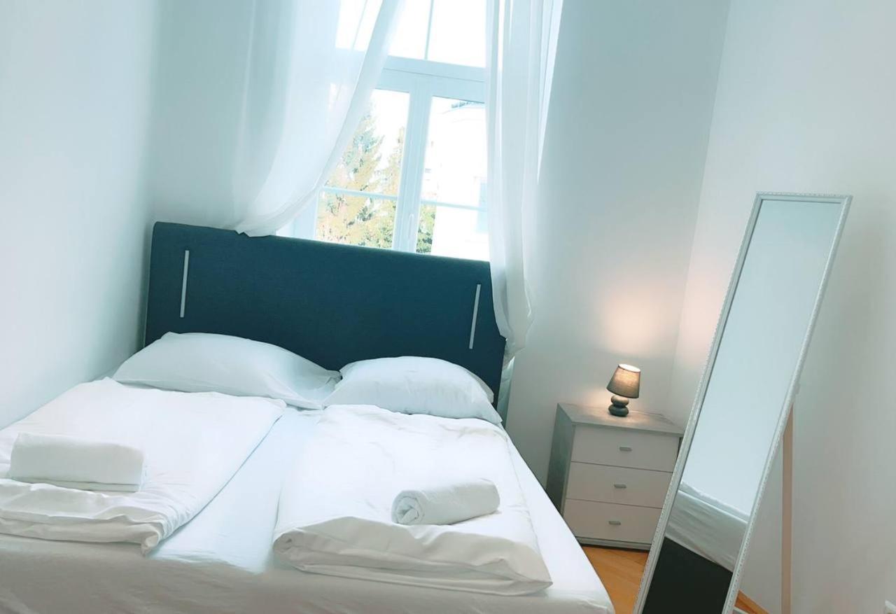 Deluxe Rooms In Keplerplatz Viena Exterior foto
